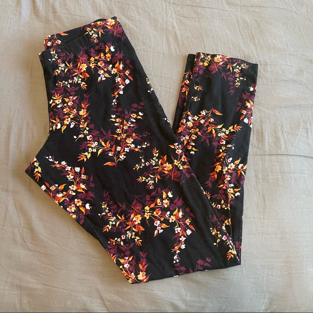 A.N.A floral leggings